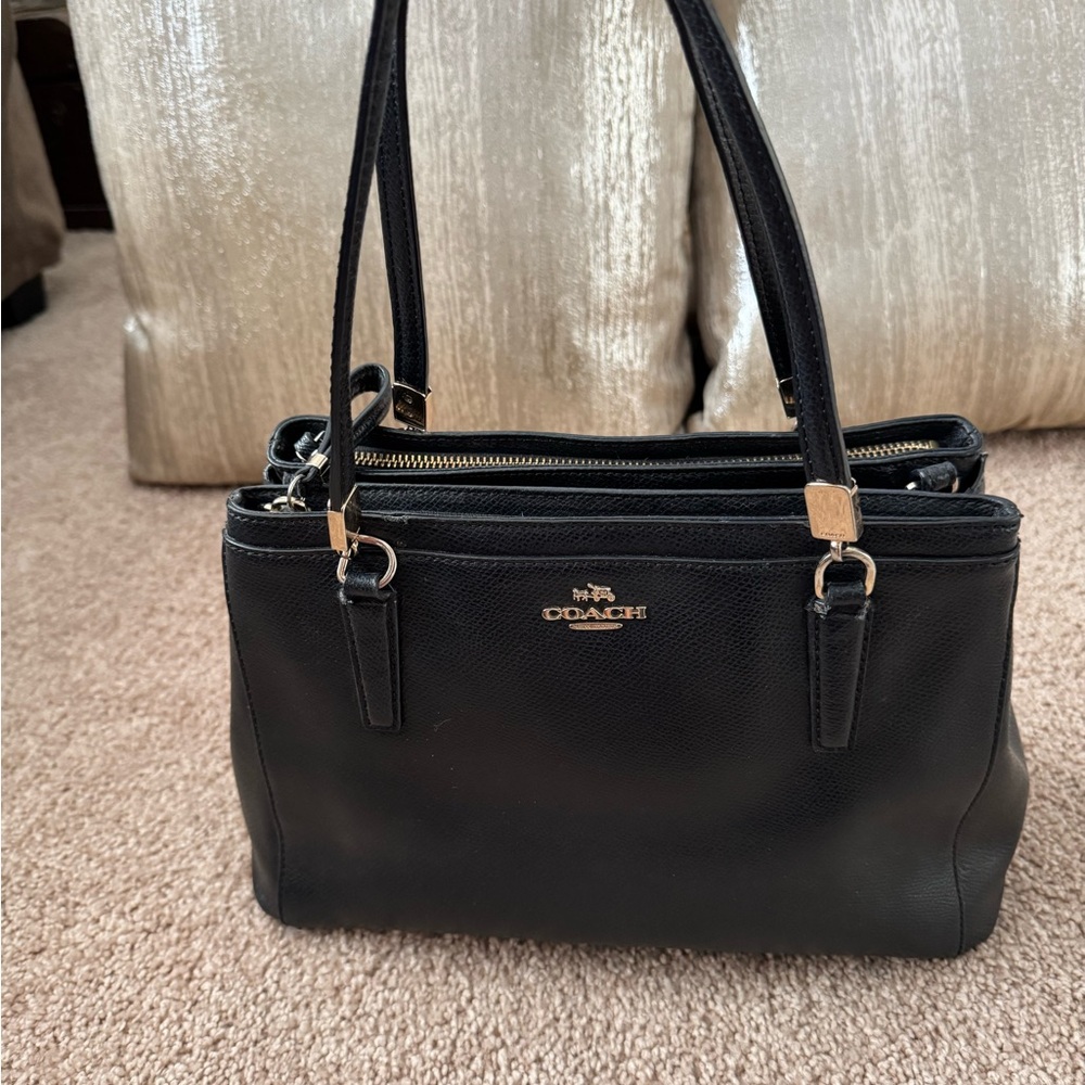 Authentic COACH handbag - Picture 2 of 11